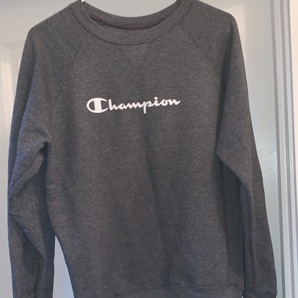 Champion crew neck sweater pullover gray Medium